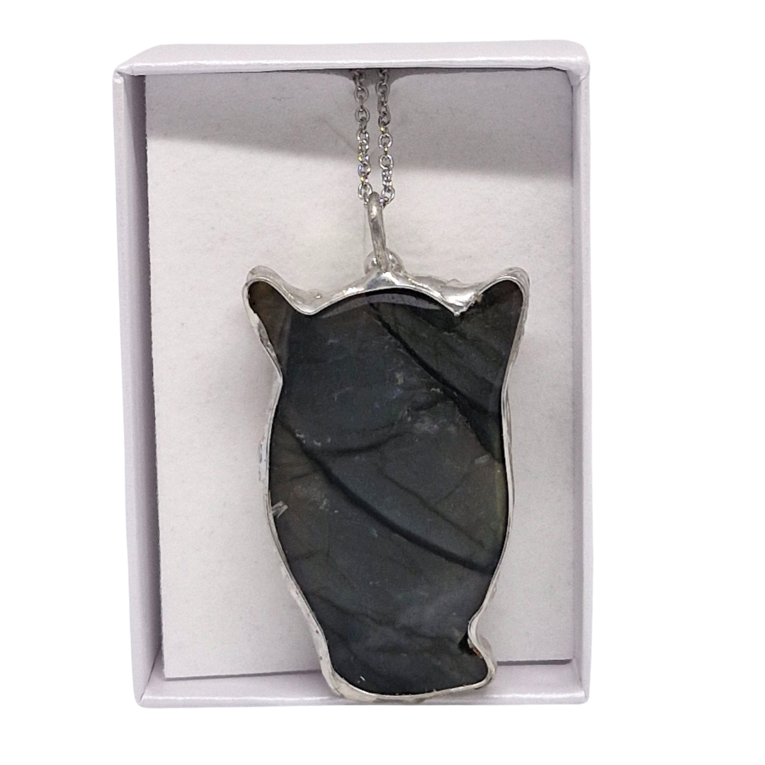 Cínovaný strážný anděl z labradoritu (ochranný talisman)