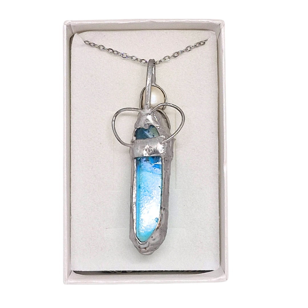 Cínovaný andělský Aqua aura křišťál - hrot Blue Moon (unikátní parťák pro cestu životem)
