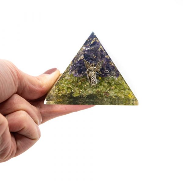 Orgonitová pyramida s peridotem a ametystem - Archanděl Rafael (7x7x6 cm)