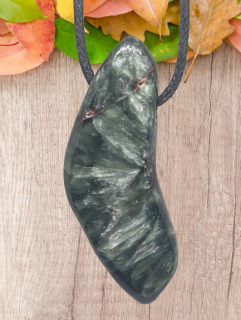 Serafinit (4,4x1,5 cm) - Ochrana, sebeléčba