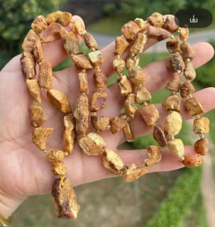 Masivní jantarové korále 77 cm (pravý surový jantar) - Uzdravení, tlumení bolesti