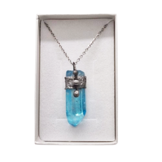 Cínovaný Aqua aura křišťál - hrot Blue Moon (unikátní parťák pro cestu životem)