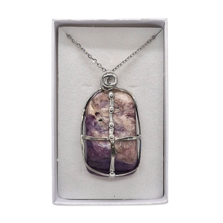 Cínovaný čaroit (ochranný talisman)