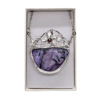 Cínovaný čaroit (ochranný talisman)