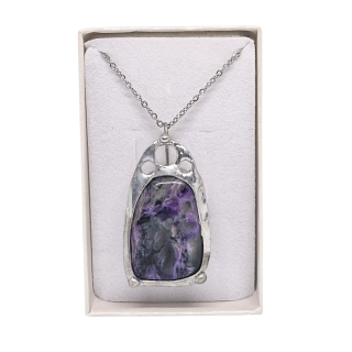 Cínovaný čaroit (ochranný talisman)