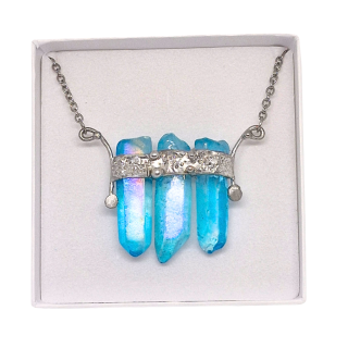 Trojitý cínovaný Aqua aura křišťál - hroty Blue Moon (unikátní parťák pro cestu životem)