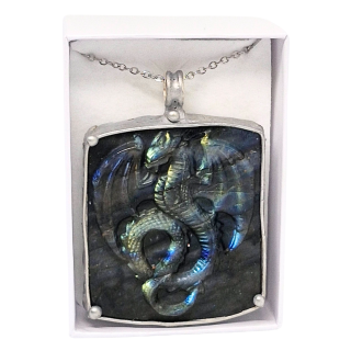 Cínovaný drak z labradoritu (ochranný talisman)