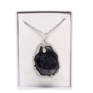 Cínovaný merlinit (ochranný talisman)