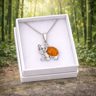 Stříbrný přívěsek s jantarem - Panda + dárková krabička a nerezový řetízek